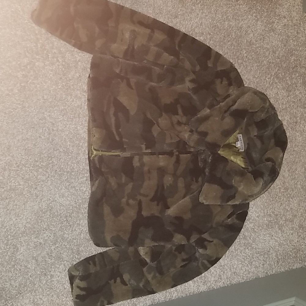 Camo Jacket - Picture 2 of 4
